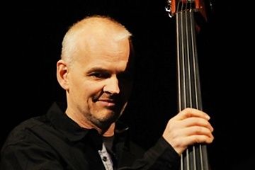 Cellista a kontrabasista Lars Danielsson !!!