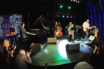 21. Lotos Jazz Festival - AMC Trio UNIT & Regina Carter !!!