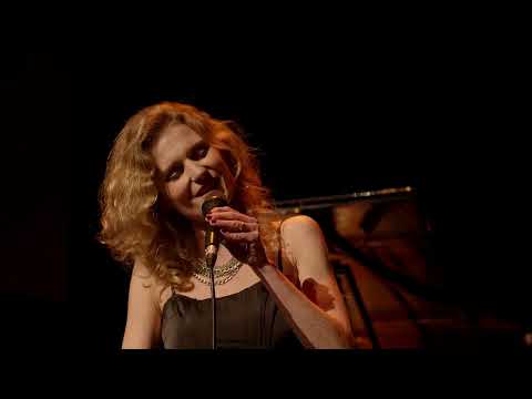 Dánsko - Mia Knop Jacobsen !!!